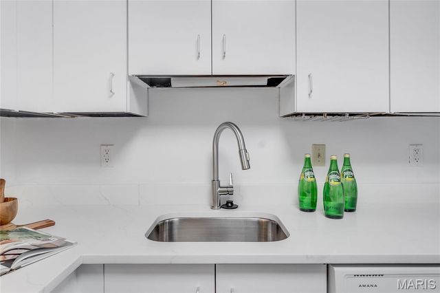 8930 Cardinal Terrace, St Louis, MO 63144