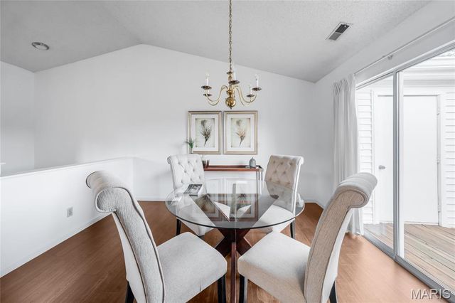 8930 Cardinal Terrace, St Louis, MO 63144