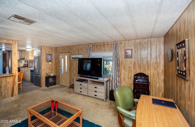 1092 N SWISS Street, Dewey, AZ 86327