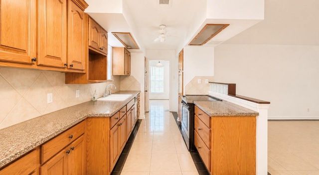 10911 Sageleaf Lane, Houston, TX 77089