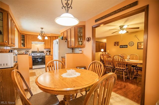 808 28th Street, Vienna, WV 26105