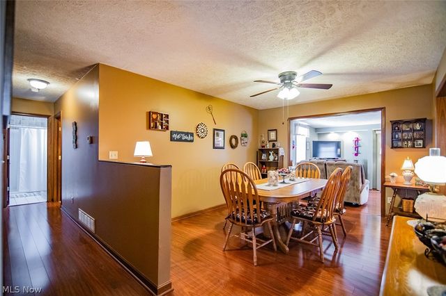 808 28th Street, Vienna, WV 26105