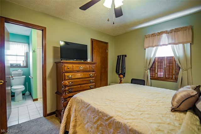 808 28th Street, Vienna, WV 26105