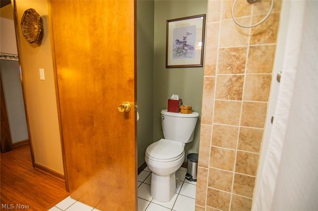 808 28th Street, Vienna, WV 26105