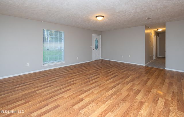 126 Pine Cove, Jackson, MS 39212