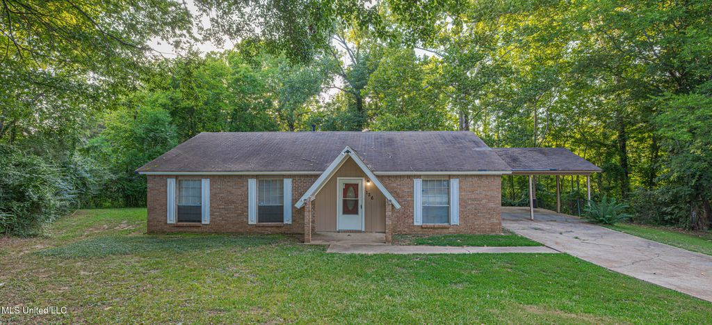126 Pine Cove, Jackson, MS 39212