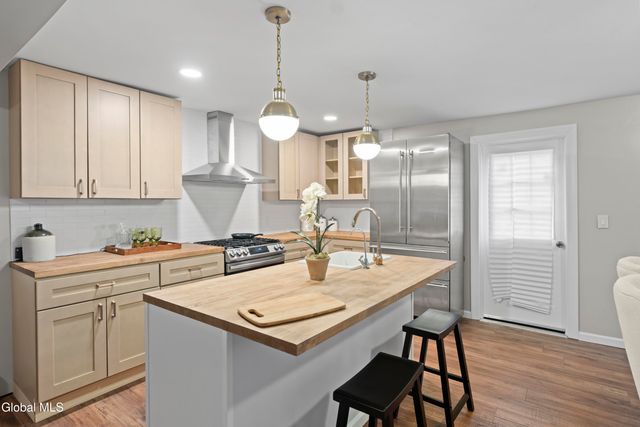 840 River Street, Troy, NY 12180