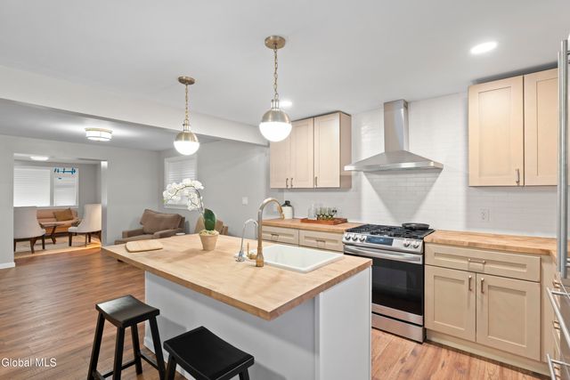 840 River Street, Troy, NY 12180