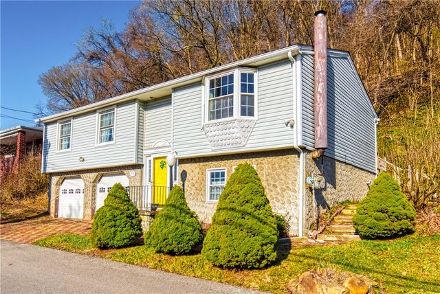 933 McIntosh Drive, Mckeesport, PA 15132