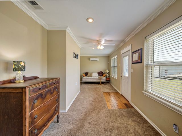 405 N Wickham Street, Alvord, TX 76225