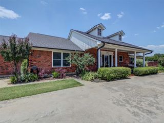 405 N Wickham Street, Alvord, TX 76225