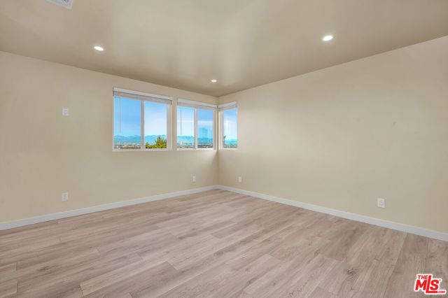 5324 Weatherford Drive, Los Angeles, CA 90008