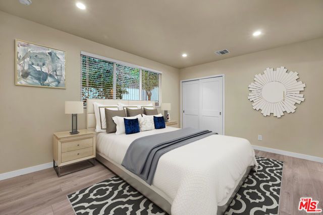 5324 Weatherford Drive, Los Angeles, CA 90008