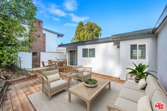 5324 Weatherford Drive, Los Angeles, CA 90008