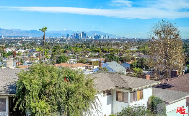 5324 Weatherford Drive, Los Angeles, CA 90008