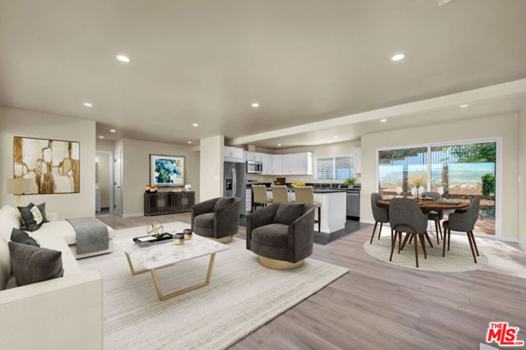 5324 Weatherford Drive, Los Angeles, CA 90008