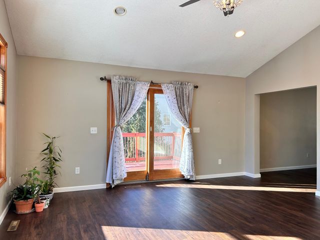 6421 150th Street N, Hugo, MN 55038