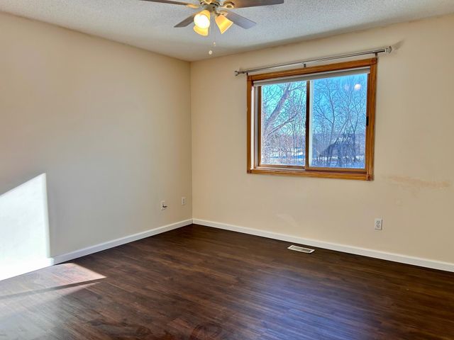 6421 150th Street N, Hugo, MN 55038