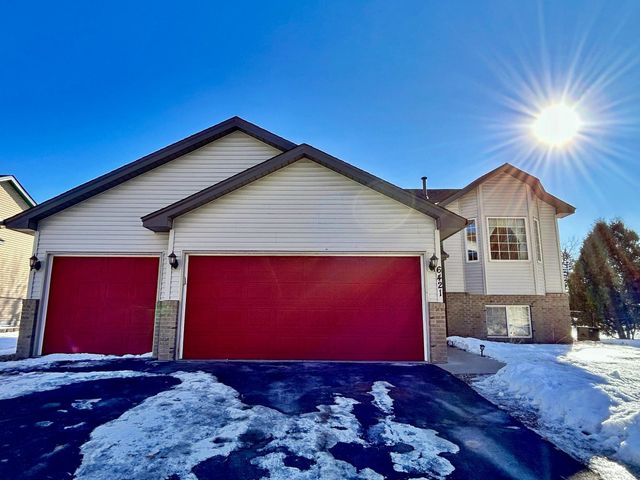 6421 150th Street N, Hugo, MN 55038