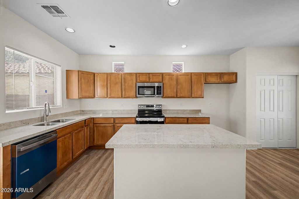 9446 W BERKELEY Road, Phoenix, AZ 85037 — photo 3
