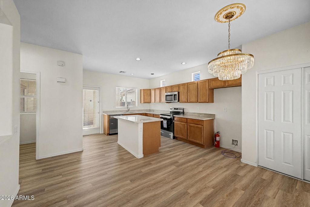 9446 W BERKELEY Road, Phoenix, AZ 85037 — photo 5