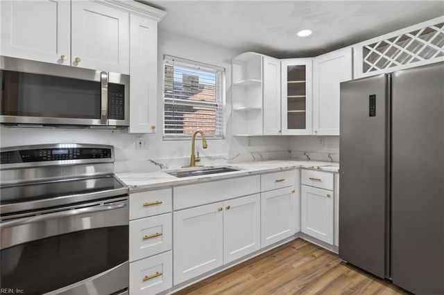 2608 Corprew AVE, Norfolk, VA 23504