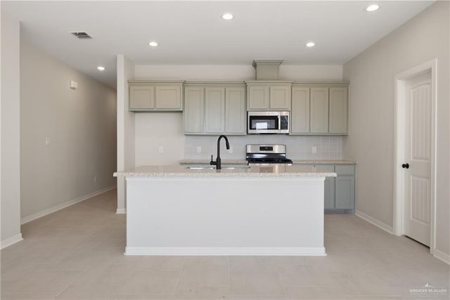 15412 N Brisas Street, Mcallen, TX 78504