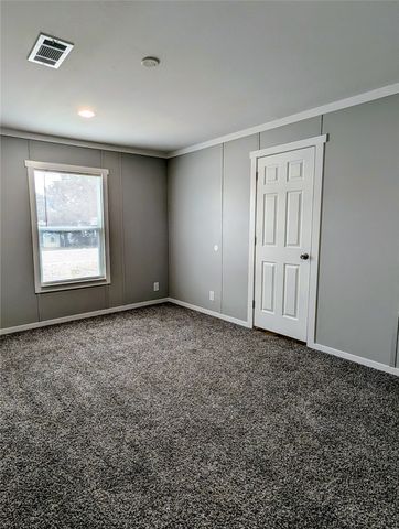 2502 Coyote Trail, Granbury, TX 76048