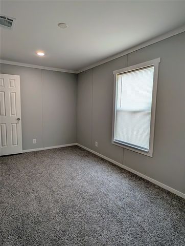 2502 Coyote Trail, Granbury, TX 76048