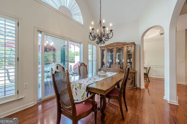 419 Brookes Walk, Woodstock, GA 30188