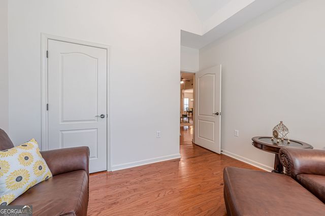 419 Brookes Walk, Woodstock, GA 30188