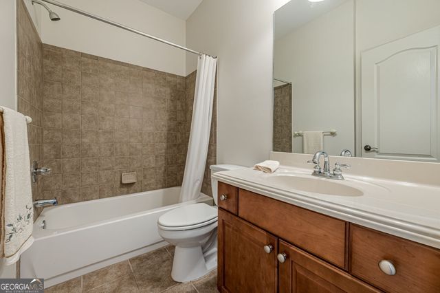 419 Brookes Walk, Woodstock, GA 30188