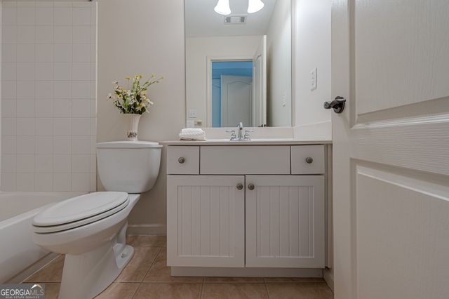 419 Brookes Walk, Woodstock, GA 30188