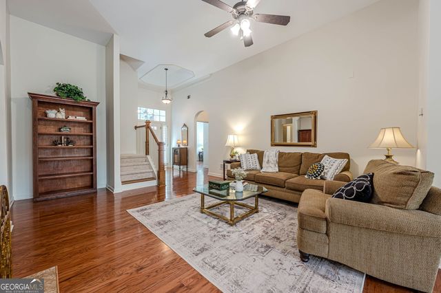 419 Brookes Walk, Woodstock, GA 30188