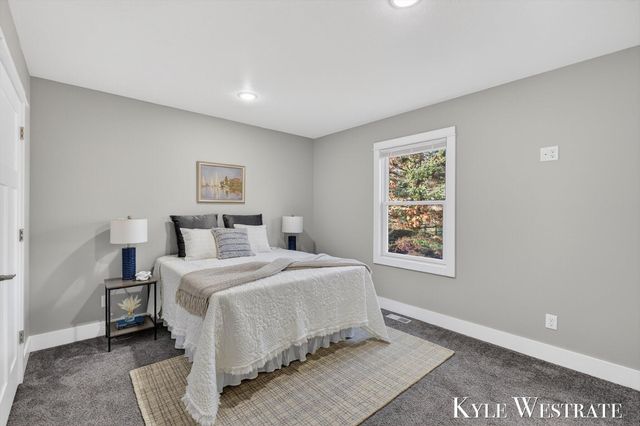 579 S Walker Road, Muskegon, MI 49442