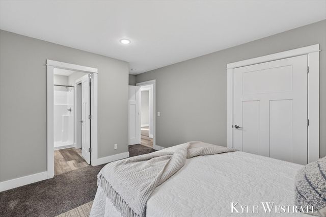 579 S Walker Road, Muskegon, MI 49442