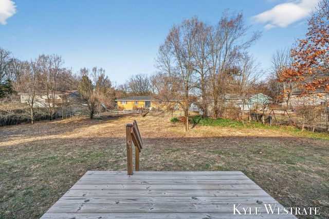 579 S Walker Road, Muskegon, MI 49442