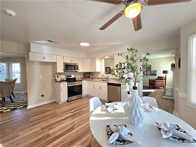 1637 Castlefield RD, Virginia Beach, VA 23456