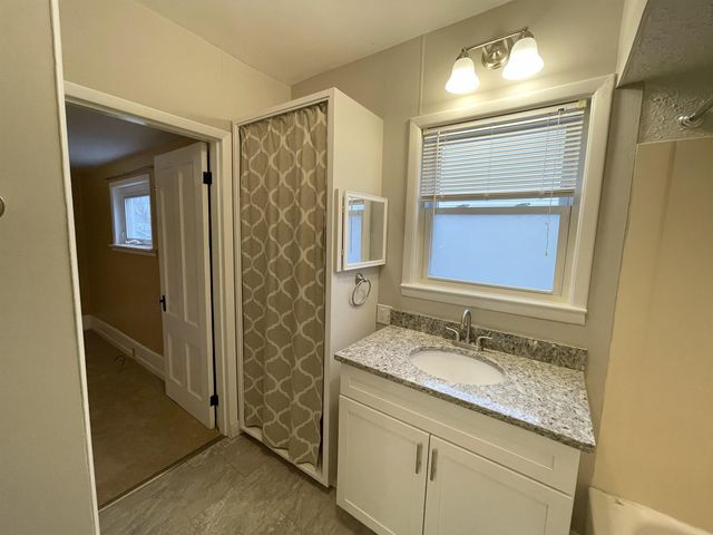 636 Summer Street, Manchester, NH 03103