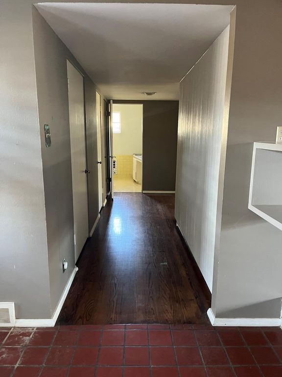 Image 9 of property listing at 2539 Twohig Ave, San Angelo, TX 76901