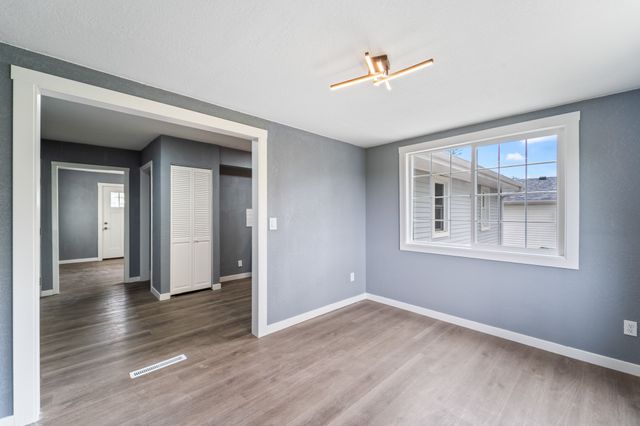 208 Van Buren Drive, Van Meter, IA 50261