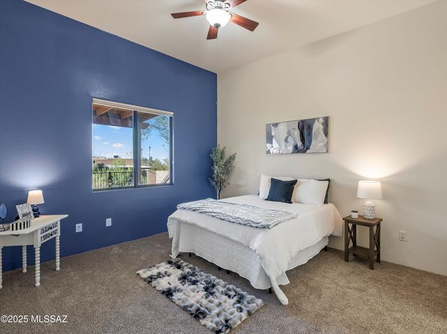 112 S Happy Valley Saddle Drive, Tucson, AZ 85748