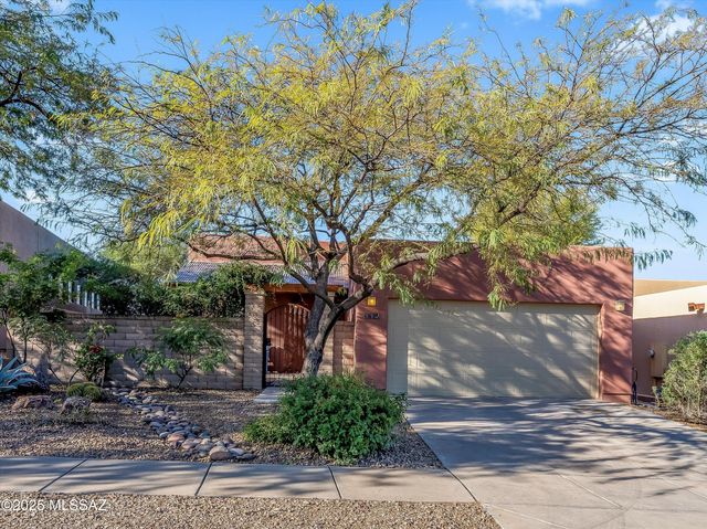 112 S Happy Valley Saddle Drive, Tucson, AZ 85748
