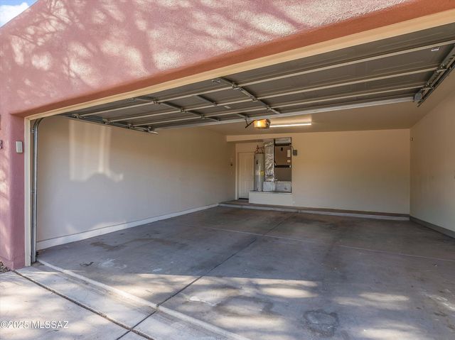 112 S Happy Valley Saddle Drive, Tucson, AZ 85748