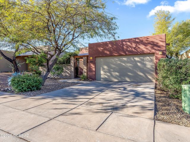 112 S Happy Valley Saddle Drive, Tucson, AZ 85748