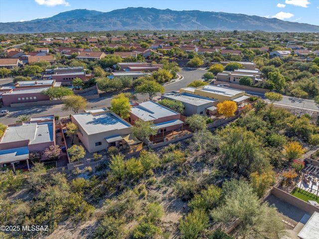112 S Happy Valley Saddle Drive, Tucson, AZ 85748