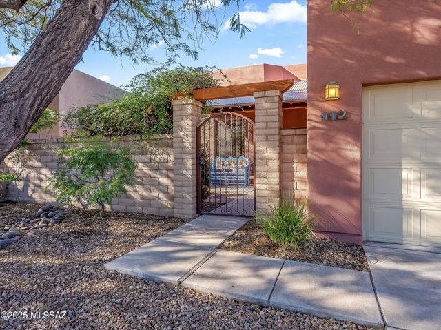 112 S Happy Valley Saddle Drive, Tucson, AZ 85748