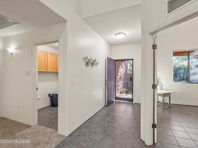 112 S Happy Valley Saddle Drive, Tucson, AZ 85748