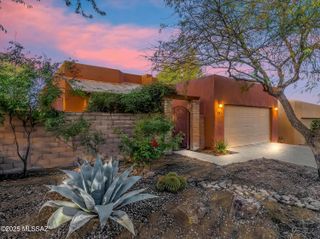 112 S Happy Valley Saddle Drive, Tucson, AZ 85748