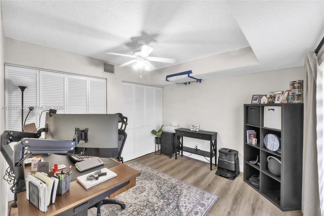 11882 SW 12th Place, Davie, FL 33325